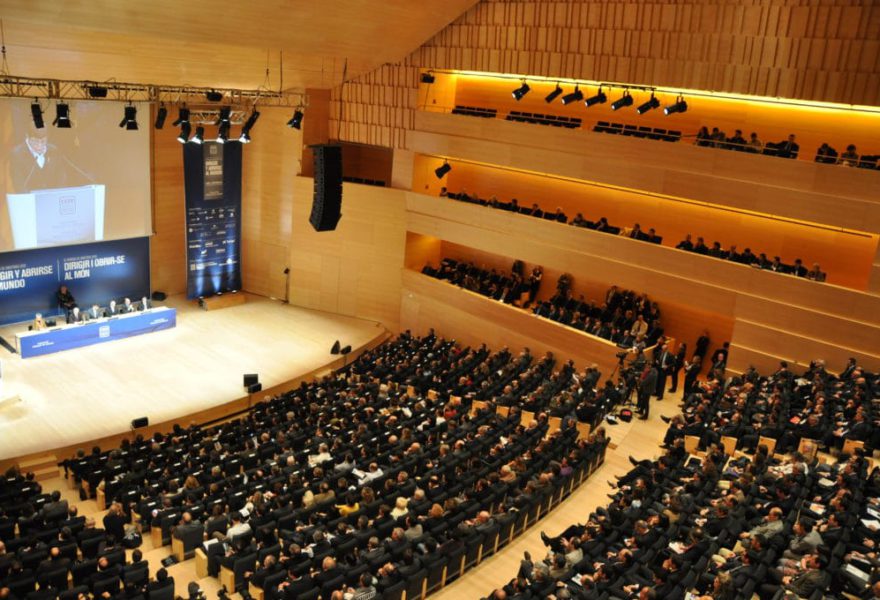8 entorns per congressos amb 8 personalitats diferents