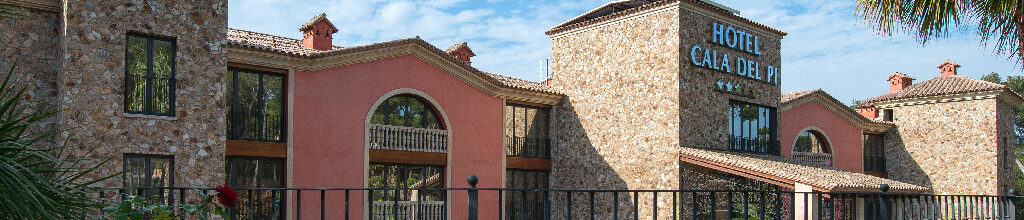 Cala del Pi Beach Retreat